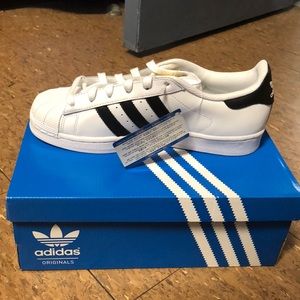 Adidas Superstar